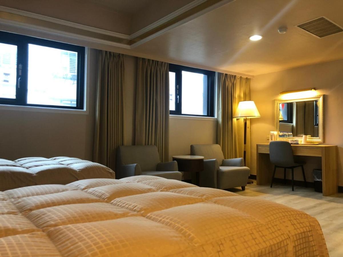 Doitsu Hotel Taipei Extérieur photo