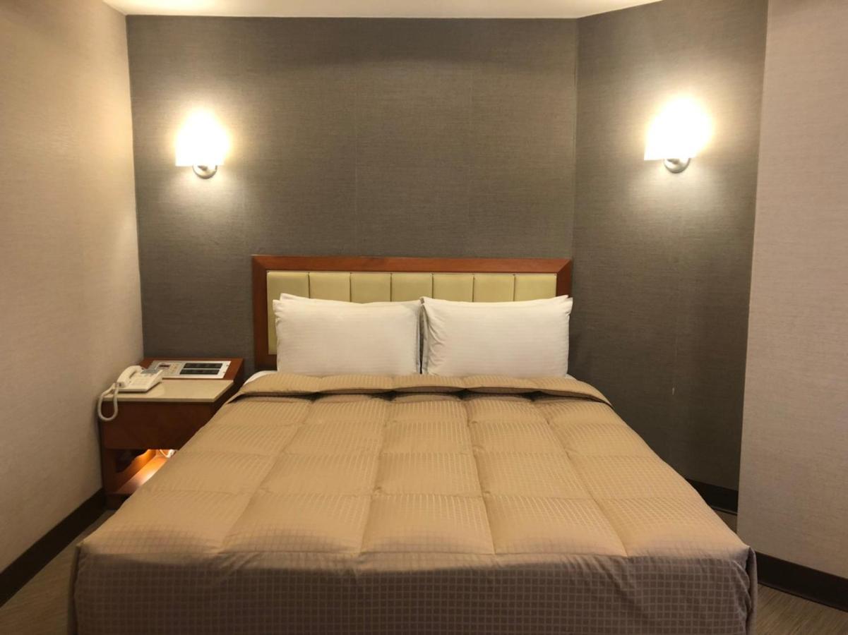 Doitsu Hotel Taipei Extérieur photo