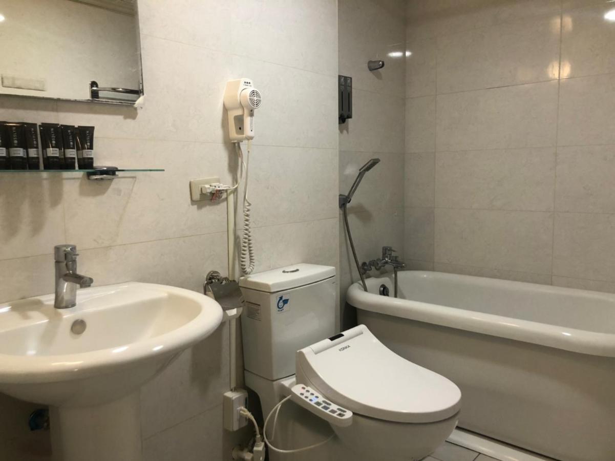 Doitsu Hotel Taipei Extérieur photo